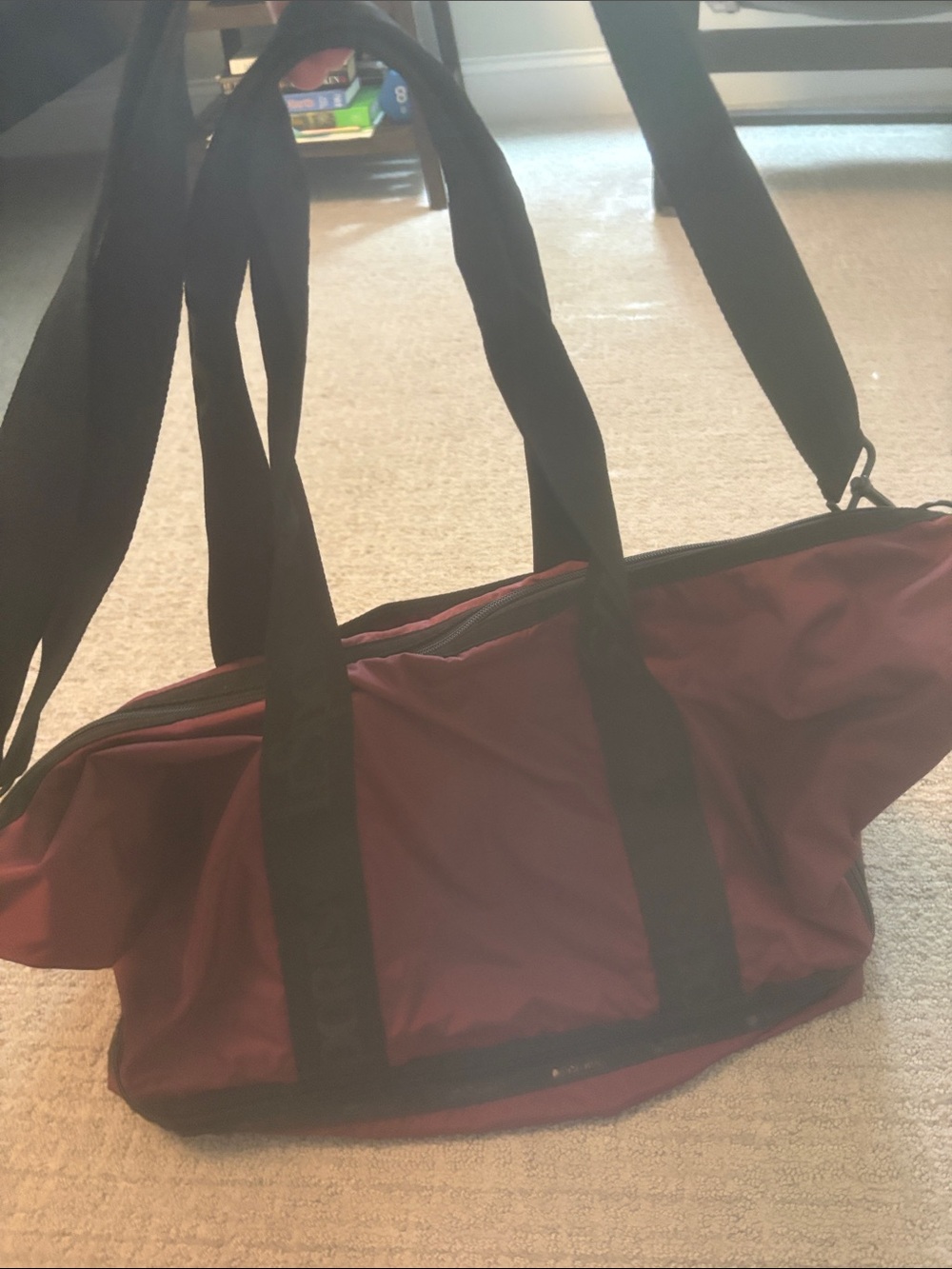 Lesportsac Dakota large Burgundy travel Bag with Black Straps
